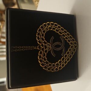 Antique Gold Heart Pendant Necklace